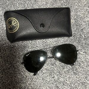 Ray-Ban Dark Aviator Sunglasses with Case
